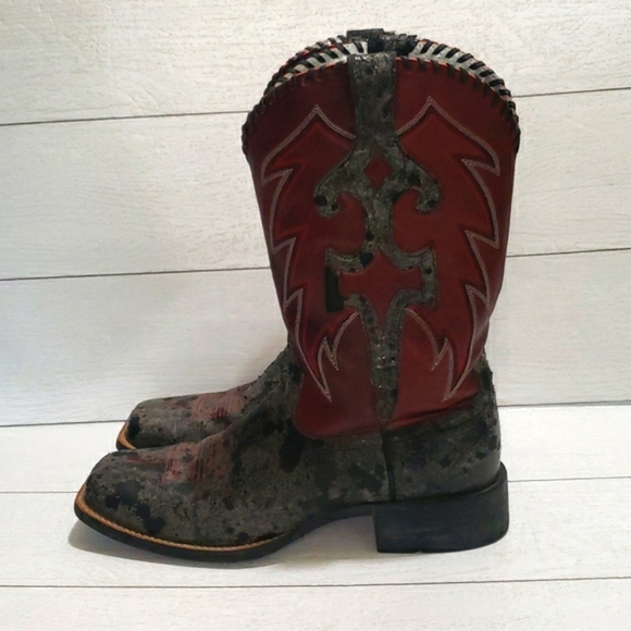 Ariat 10B burgundy and distress black leather square toe mens cowboy boo… - Picture 4 of 9